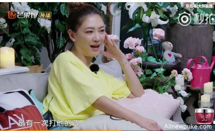 春哥吐槽被采儿打哭，言语间都是委屈，网友：原谅我不厚道地笑了