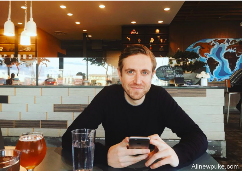 扑克主播Andrew Neeme YouTube订阅人数突破10万！