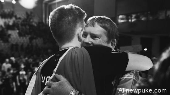 突发噩耗 Astralis战队选手dupreeh父亲赛前去世