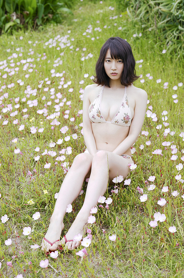 治愈系女大学生吉冈里帆 高雅外表美乳曲线集于一身