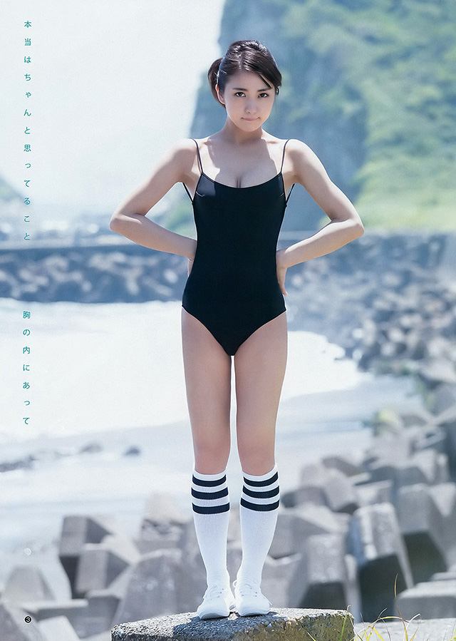 《垫底辣妹》石川恋清纯黑发 性感魅力写真连发