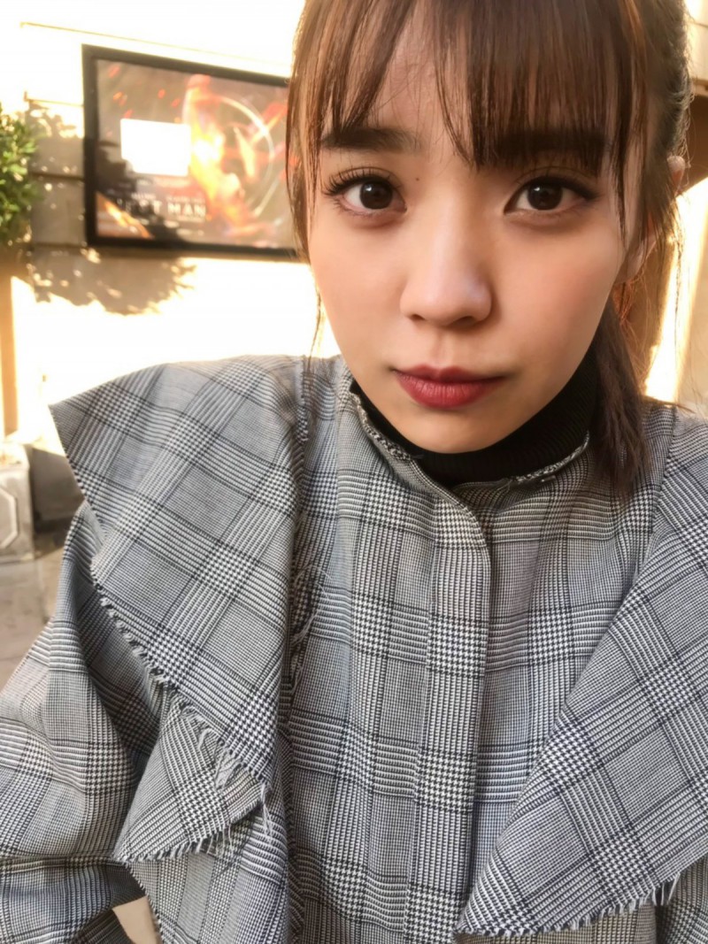 欅坂46成员“小林由依”全新写真感情之构图 三点式泳衣伦敦初体验