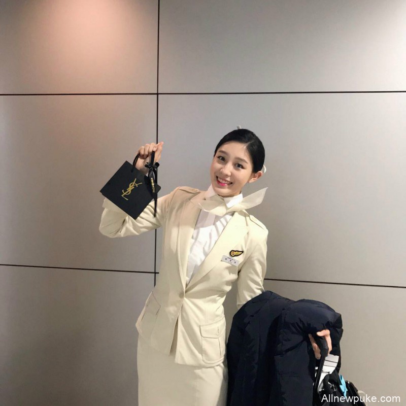 韩国正妹空姐 甜美气质迷人让人不想下飞机