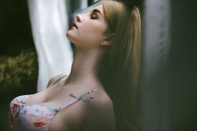 性感混血模特儿Jessie Vard 比基尼泳装照令人鼻血直流