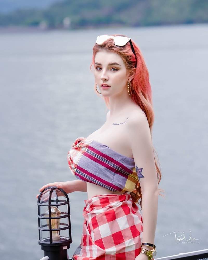 性感混血模特儿Jessie Vard 比基尼泳装照令人鼻血直流