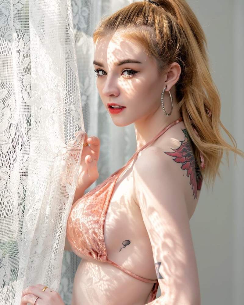 性感混血模特儿Jessie Vard 比基尼泳装照令人鼻血直流