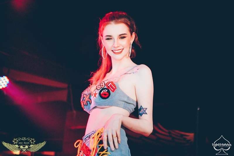 性感混血模特儿Jessie Vard 比基尼泳装照令人鼻血直流