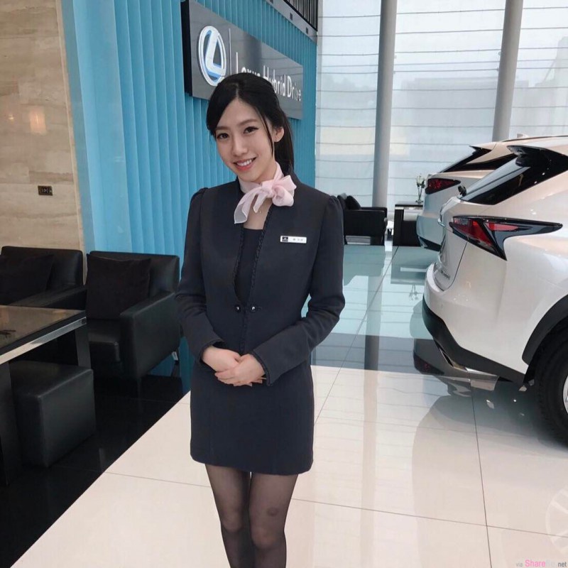 LEXUS超辣正妹Fangting 清新甜美气质让人瞬间想买车