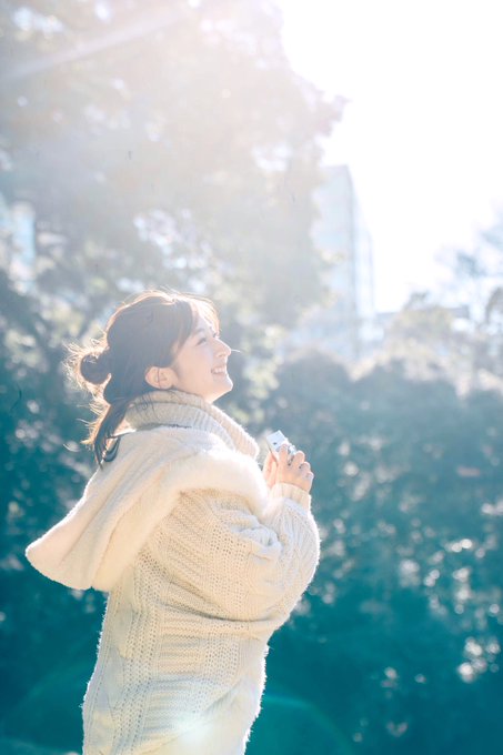 日本正妹情人节爆红 和女朋友约会照片感觉每天都在过节