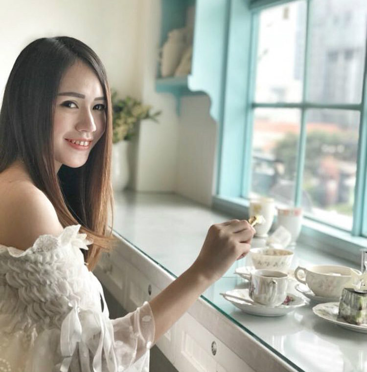 臻美国际女皇冠军Alice Ys 美姐带电媚眼性感迷人