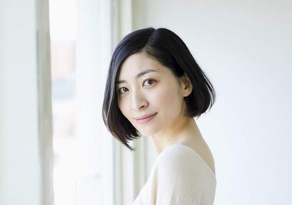 白金级的才女声优坂本真绫要开个人巡迴演唱会了真爱粉冲啊～