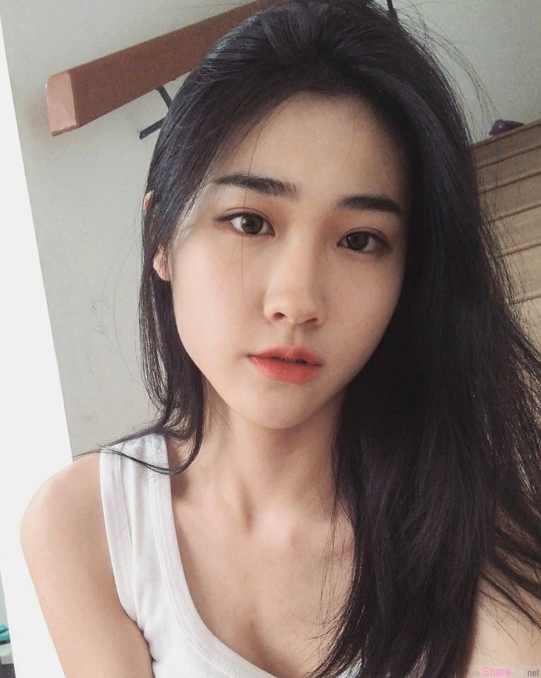 甜美气质正妹Gummy Sy 比基尼诱人性感翘臀超犯规