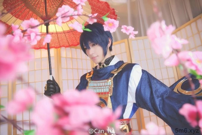 中国超魔性男Coser《Can_Yh》 魅惑脸蛋魔鬼身材婉若天仙下凡～