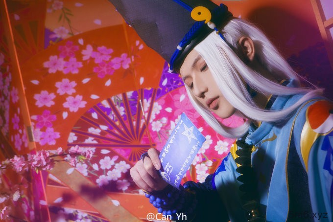 中国超魔性男Coser《Can_Yh》 魅惑脸蛋魔鬼身材婉若天仙下凡～