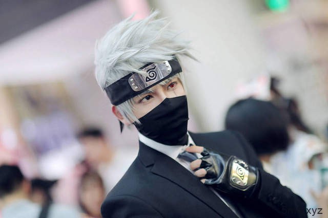 娇爷Cosplay《恋与制作人》四位男主角 高度还原游戏角色帅气迷死人