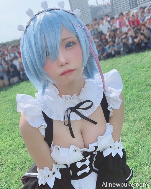 日本美女Coserえなこ Enako与似鸟沙也加合体Cosplay