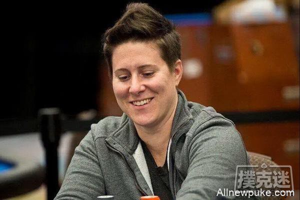 女鲨鱼Vanessa Selbst在WPT湾景扑克赛DAY1中强势晋级