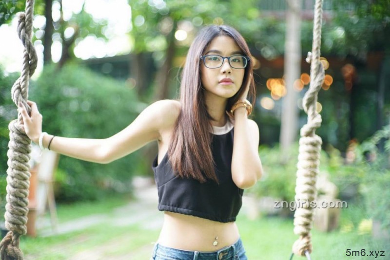 怎样打开大腿后侧_拉伸多久小腿变细