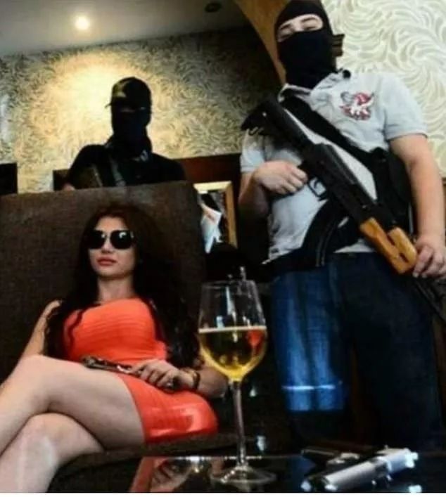 女网红的毒枭之路