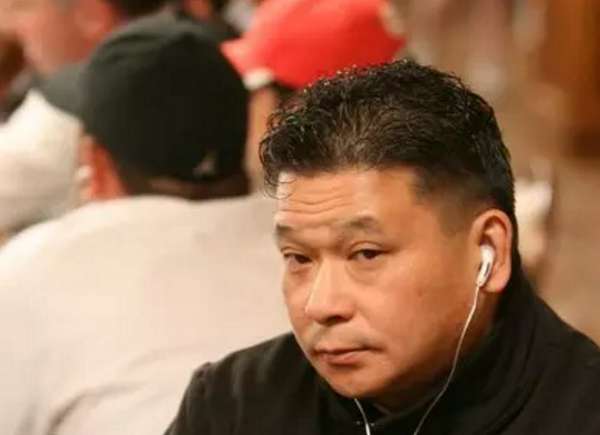 德州扑克大神Johnny Chan 超池下注打飞魔术师