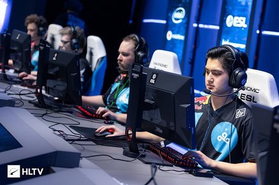 autimatic、flusha及suNny欲组新铁三角