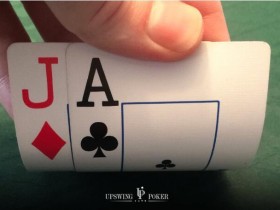 【蜗牛扑克】牌局分析：AJ如何在J-J-5翻牌面获取最大价值