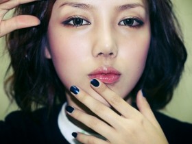 【蜗牛扑克】2NE1前團員CL的禦用彩妝師，用化妝在變身！韓國人稱＂神手化妝師＂沒想到美貌也是一流！