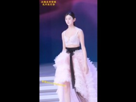【EV扑克】深圳内衣展现场视频，你绝对不能错过这个视觉盛宴！ 最近很火