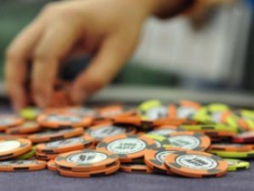 现场蜗牛扑克锦标赛称王 要懂得不同阶段的打法