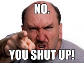 不要在牌桌上讨论策略!