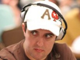 Andre Akkari领跑PSC巴塞罗那站主赛事Final 16