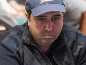 蜗牛扑克:Warwick Mirzikinian被指控与法国骑手的死有关
