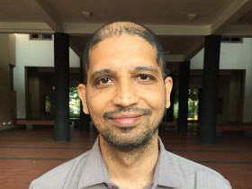 蜗牛扑克:印度教授通过打牌讲解战略学