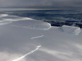 【蜗牛扑克】南极的声音是什么样 南极罗斯冰架收到声音令人恐怖