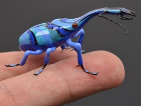 【蜗牛扑克】玻璃昆虫雕塑 虫子雕塑作品栩栩如生