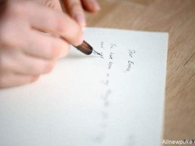 【蜗牛扑克】韩国美女用“十六进制”写情书给当兵男友 另类写信方式表达情感