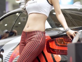【蜗牛扑克】韩国性感女模Han Soul车展直拍20200402