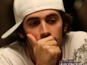 【蜗牛扑克】德州扑克技巧-手拿AA底气足,但却常常赢小输大