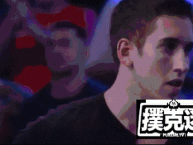 【蜗牛扑克】这个男人赢得100000000人民币后竟然是这种表情!