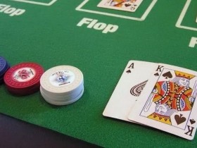 【蜗牛扑克】德州扑克常规桌牌谱分析:每天我都在不停的开火