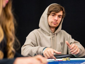【EV扑克】Fedor Holz的疯狂诈唬，一手牌损失$808K！