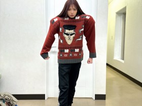 【EV扑克】要放合照注意!女艺人身上的「那个」请务必修掉!