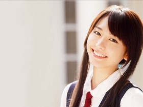 【蜗牛扑克】《巨乳版新垣結衣?》鄰家女孩穿爆乳比基尼合法嗎!