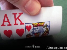 【蜗牛扑克】​牌局分析：扑克大佬如何用AK诈唬？