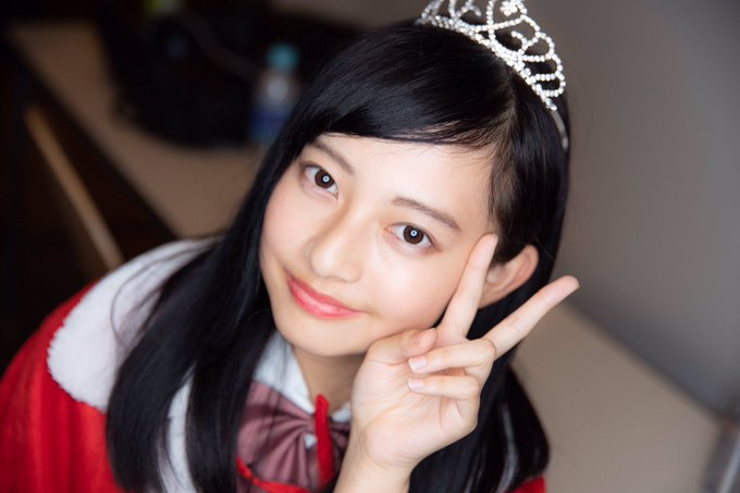2019日本最可愛高一女生「千葉祐夕」甜笑氣質帶點妖氣　果然年輕可愛就是正義啊！