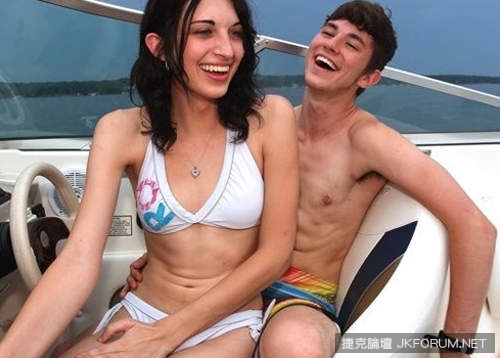 情侶同時變性的勁爆故事