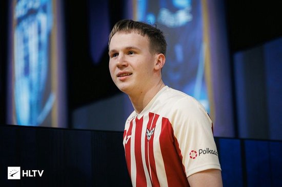 【蜗牛电竞】tN1R分享梦之队阵容:s1mple、donk和ZywOo三人由apEX指挥【EV扑克小游戏官网】