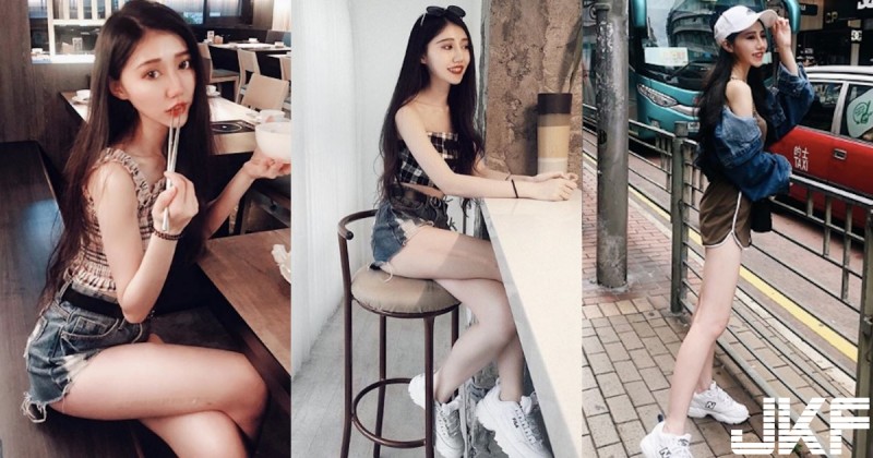 【蜗牛扑克】這腿100分！街邊捕捉火辣「奶油肌長腿」！超性感坐姿讓人無法不多看一眼！