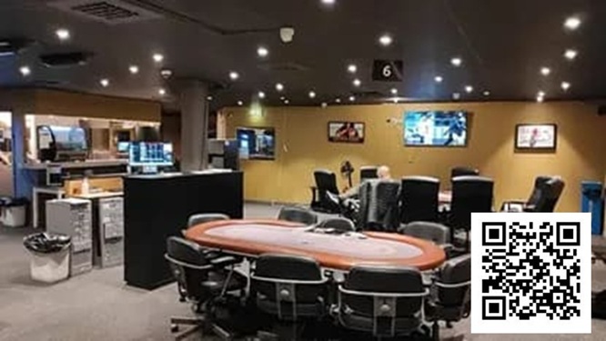 【EV扑克】深夜牌局变“战场”!瑞典特警荷枪实弹突袭扑克比赛,线下扑克彻底凉凉?