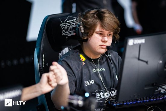 【蜗牛电竞】zweih:我终于摆脱了一直背负的压力,打出了真正的水平【EV扑克小游戏官网】